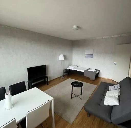 Kotimaailma - Kaksio Tikkurilan Palveluiden Laehistoellae شقة